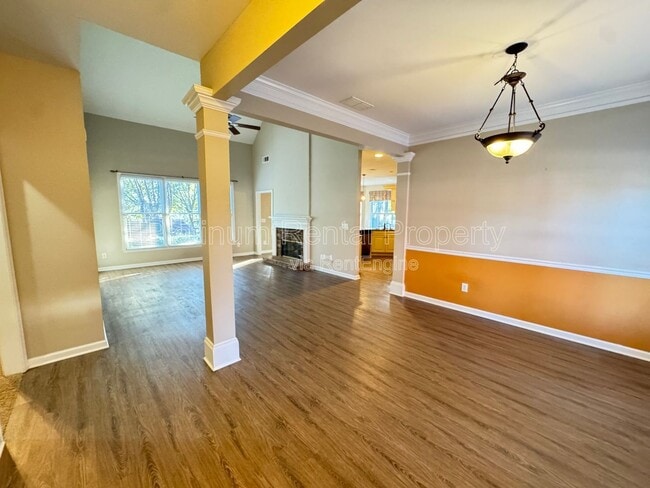 Building Photo - 6180 Ivey Hill Dr