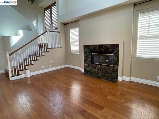 Building Photo - 9332 Mediar Dr