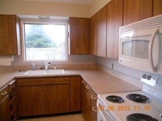 Building Photo - 2bd 1ba Located In Hoquiam