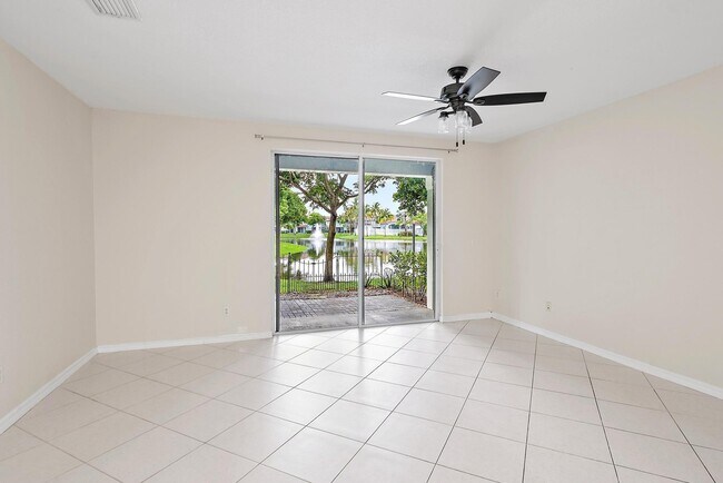 Foto del edificio - 1925 Alamanda Way