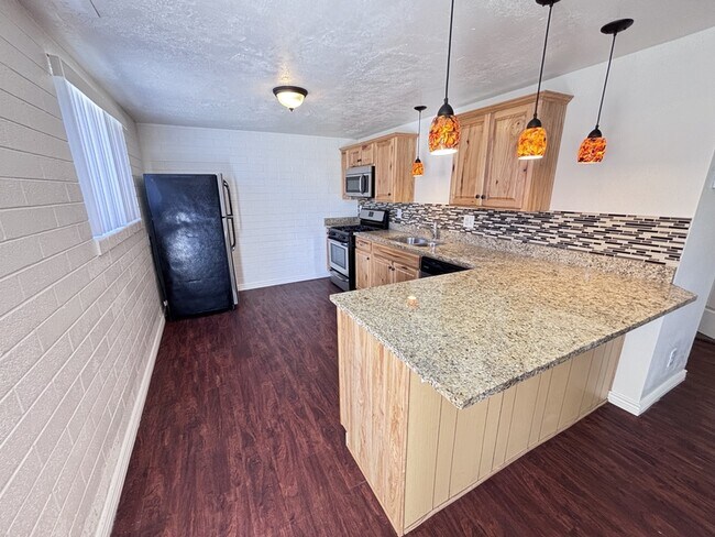 Foto del edificio - 201 W Center St