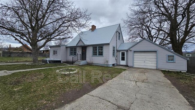 Building Photo - 224 N Conklin Rd
