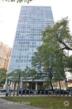 Building Photo - 2400 N Lakeview Ave