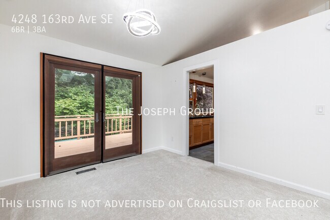 Building Photo - Spacious 6 bed/2.75 bath in Bellevue