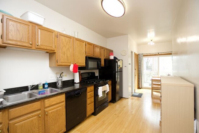 Foto del edificio - 6717 N Sheridan Rd