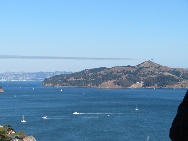 Building Photo - 380 Sausalito Blvd