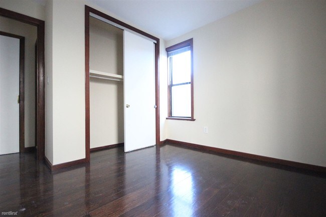 Building Photo - 1879 Troutman St