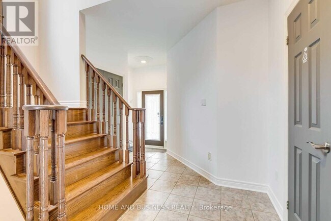 Building Photo - 4774 Bloomburg Dr