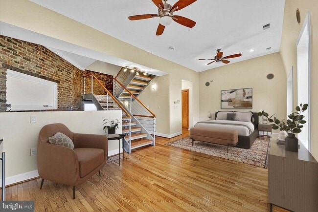 Foto del edificio - 1000 Park Rd NW