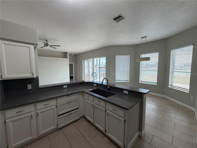 Foto del edificio - 2829 Middleton Cir