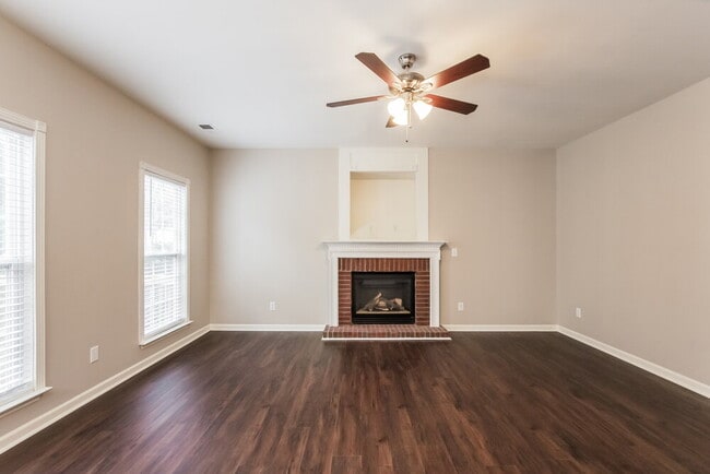 Building Photo - 3435 Fairfax Woods Dr
