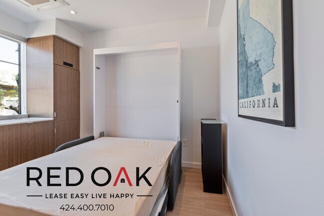 Foto del edificio - 11649 Mayfield Ave