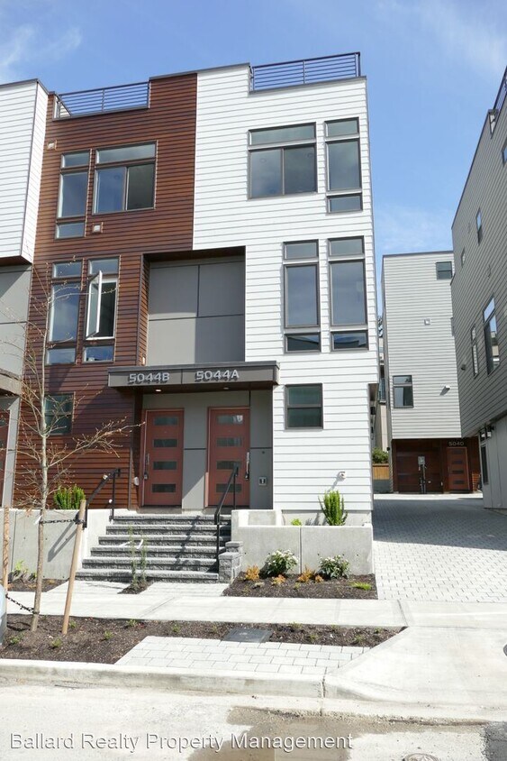 5044 Sand Point Pl NE, Seattle, WA 98105 House Rental in Seattle, WA