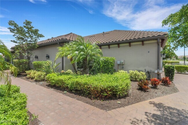 Building Photo - 15146 Tolmino St