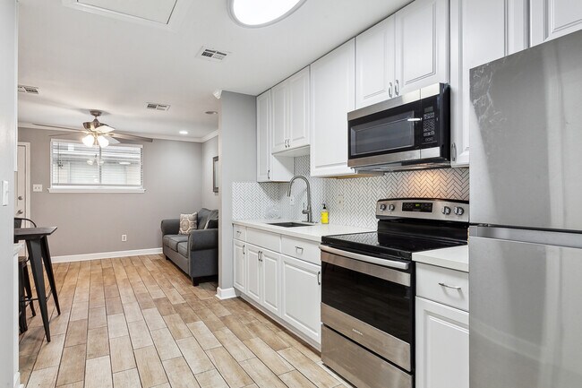 Foto del edificio - 2855 Saint Charles Ave
