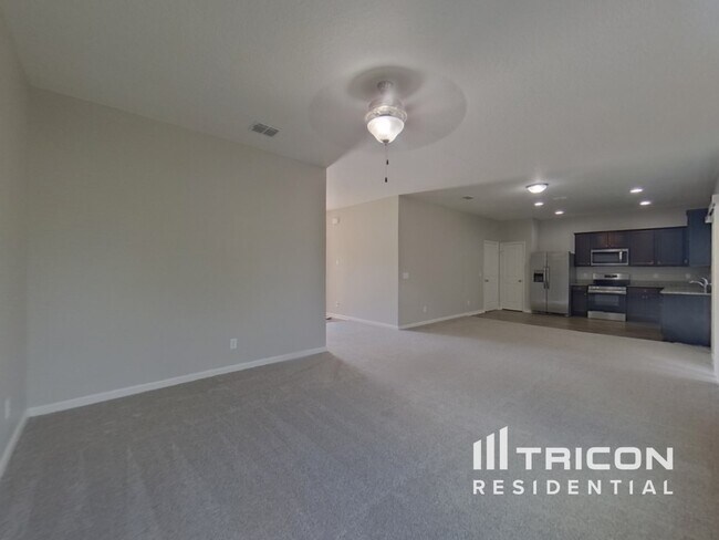 Foto del edificio - 1058 Lancelot Dr