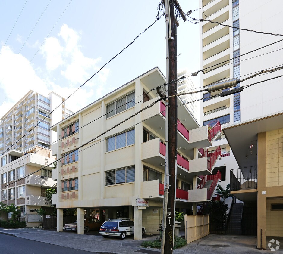 Primary Photo - Kaiulani Apts.
