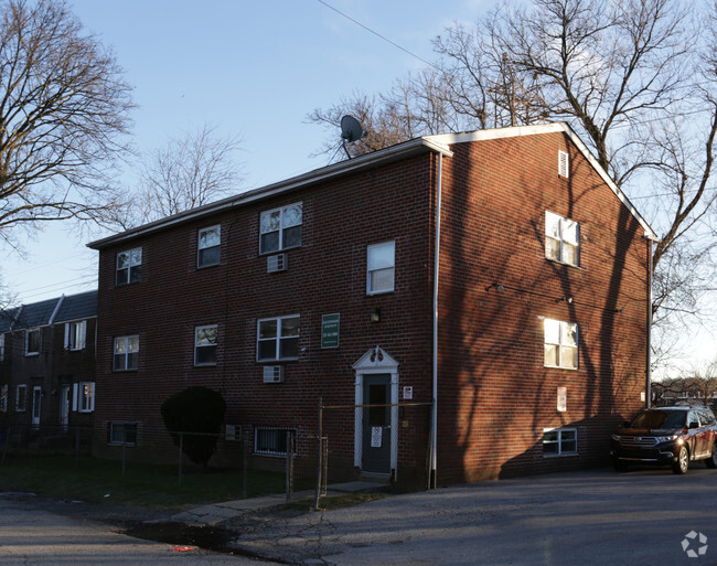 Building Photo - Ravenswood Apartments