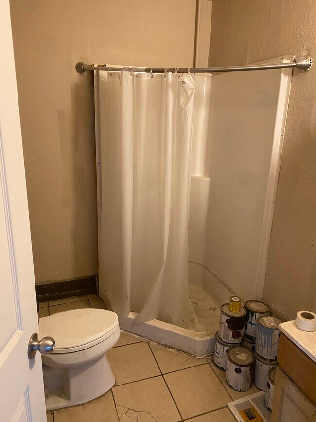 Building Photo - 105 N Western Ave