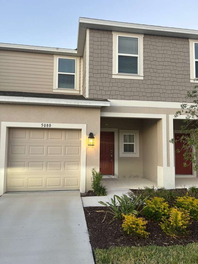 Building Photo - 5080 Revolutionary Way