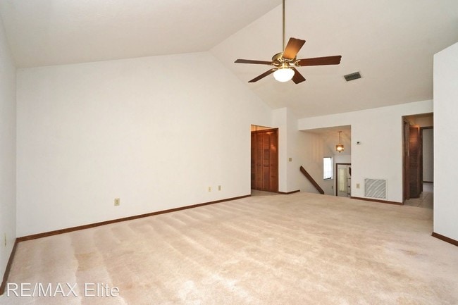Building Photo - 666 Greenwood Manor Cir