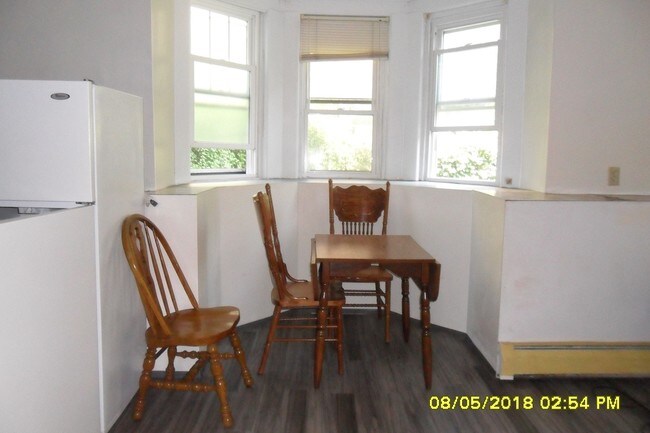 Apartamento 1 - área de cocina - 523 E State St