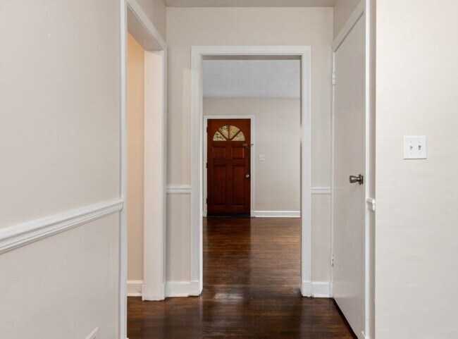 Foto del edificio - 226 Fraser Ln