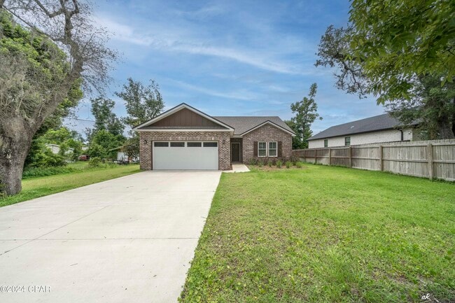 Foto del edificio - 4447 Huckleberry Ln