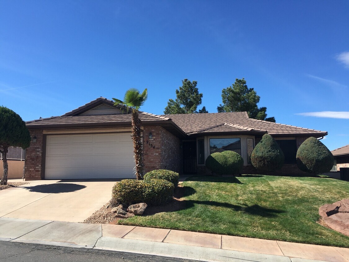 Primary Photo - Short term rental available! 10-Month lease!!