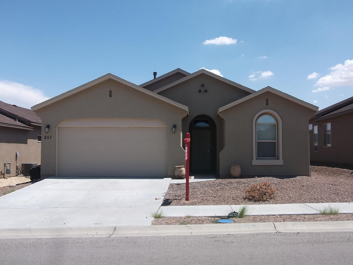 857 Blue Park Ave, Santa Teresa, NM 88008 House Rental in Santa