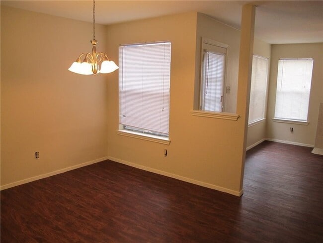 Building Photo - 12304 Abney Dr