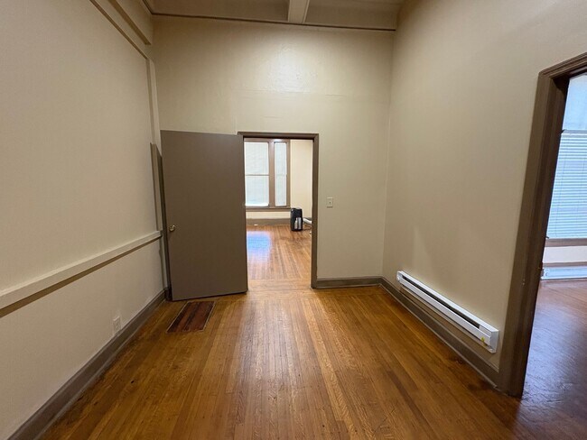 Foto del edificio - 420 College St