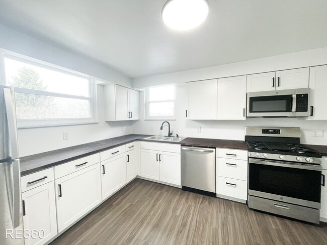 Building Photo - 2 br, 1 bath House - 418 Parkwood St Mt Ol...