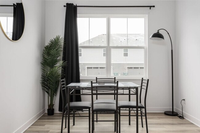 Foto del edificio - 17355 Wellburn Dr