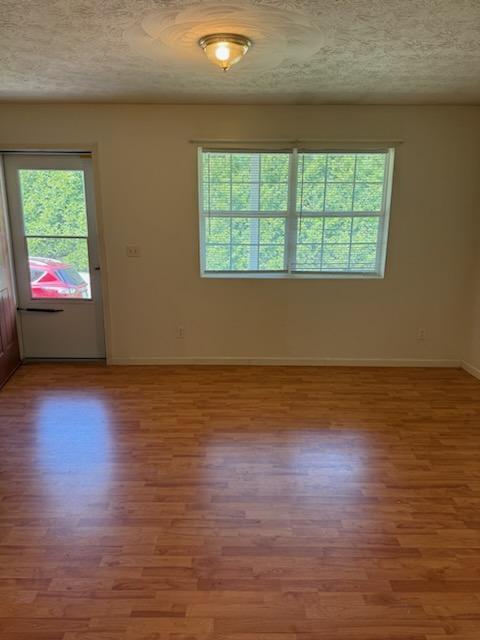 Foto del edificio - 423 River Park Dr