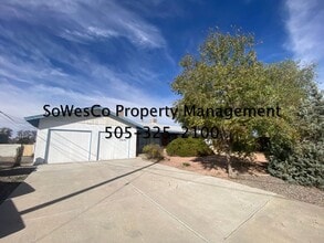 Building Photo - 1237 N Butler Ave