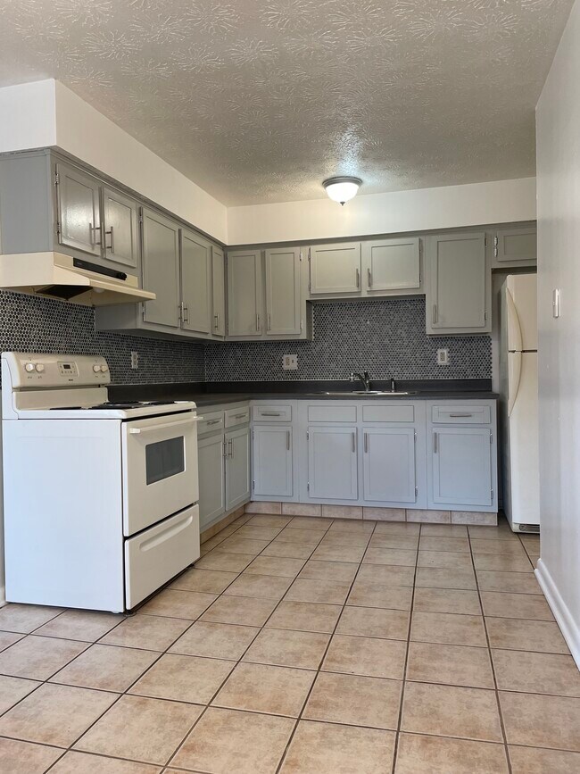 Foto del edificio - 540 Cherry Hill Drive