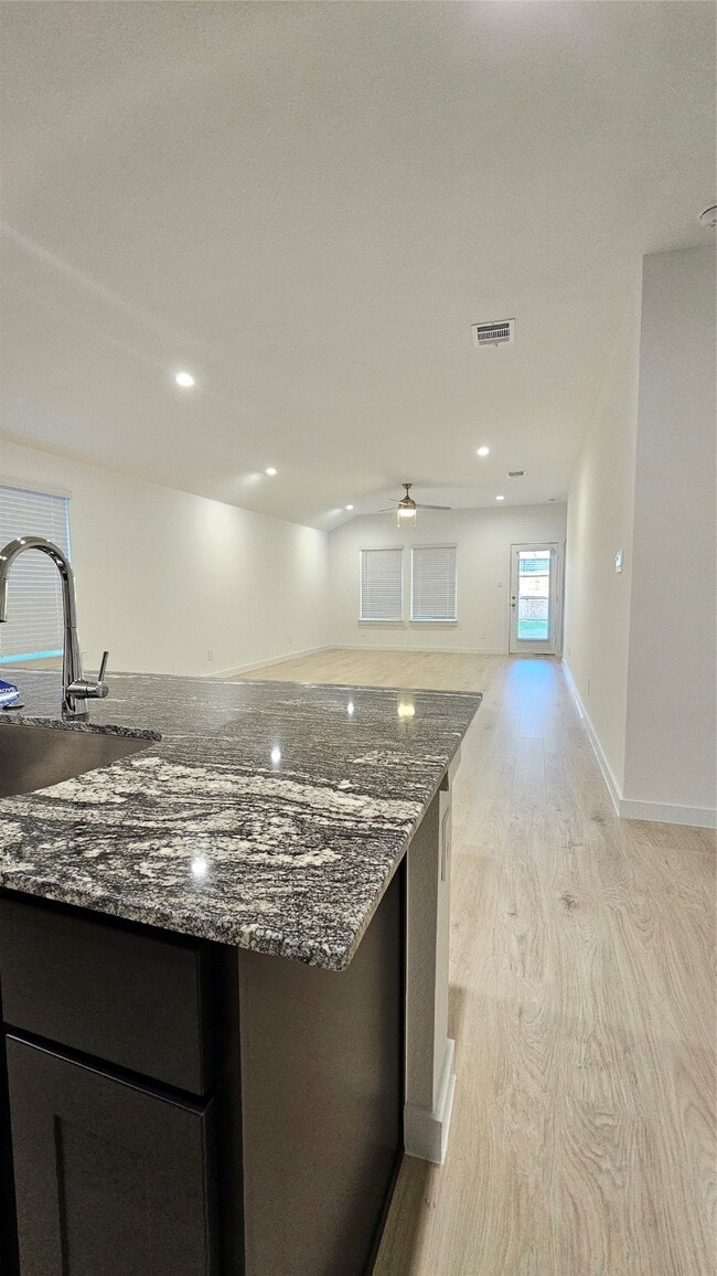 Foto del edificio - 1654 Westway Dr