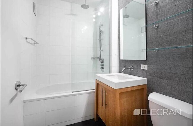 Foto del edificio - 0 bedroom in NEW YORK NY 10006