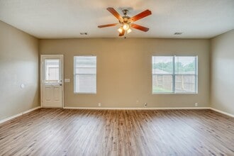 Building Photo - 6210 Scotchwood Dr