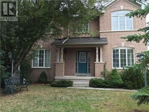 Building Photo - 2 Silver Linden Dr