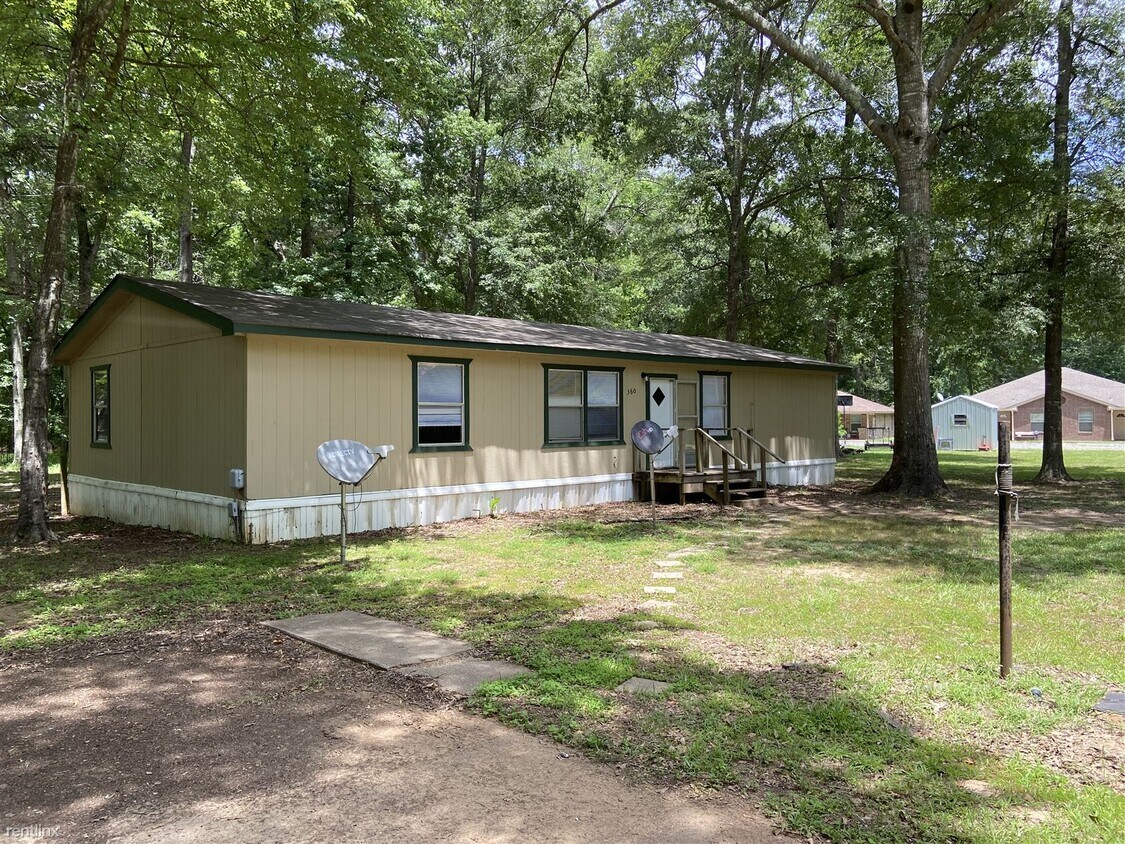 Primary Photo - 3 br, 2 bath House - 360 Oak Dr