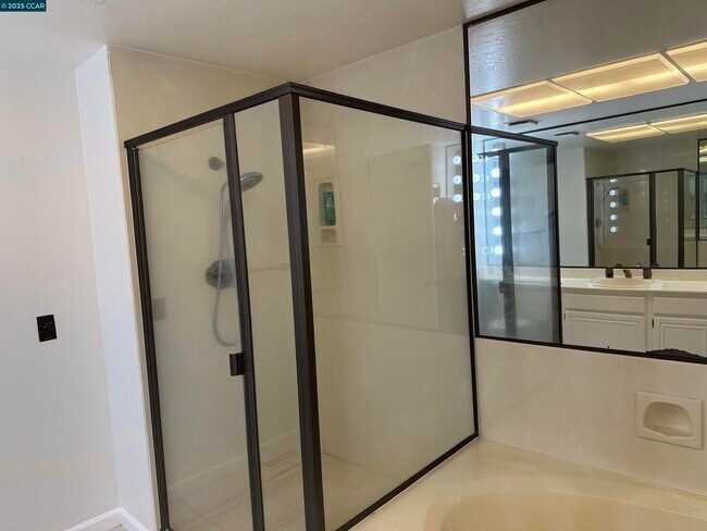 Foto del edificio - 224 Lasso Cir