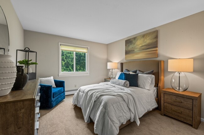 Valley View Apartments Bedroom - Valley View