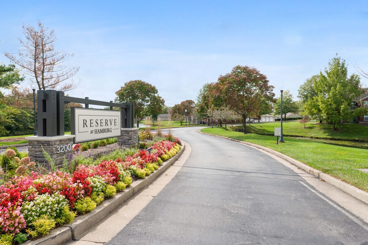 Reserve at Hamburg Apartments in Lexington, KY