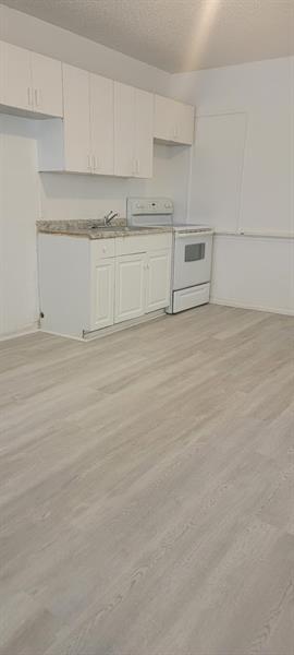 Foto del edificio - 2417 Hayes St