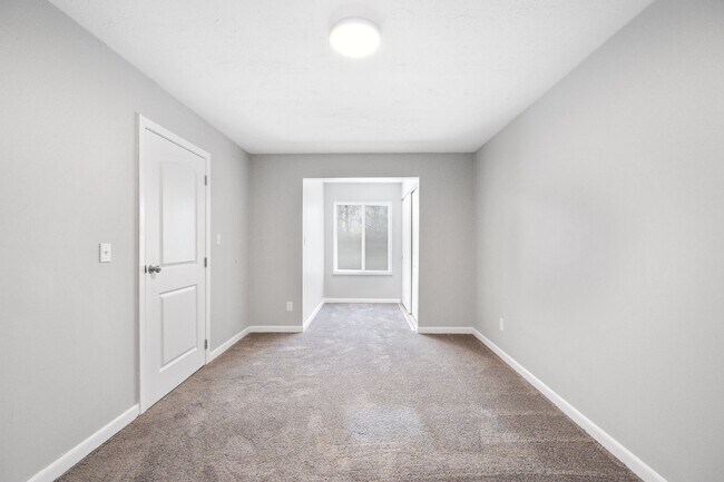Interior Photo - 8Ninety at Loveland