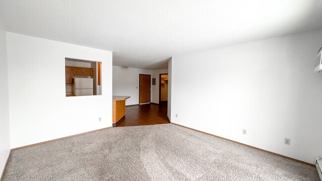 Foto del edificio - Pine Pointe Apartments