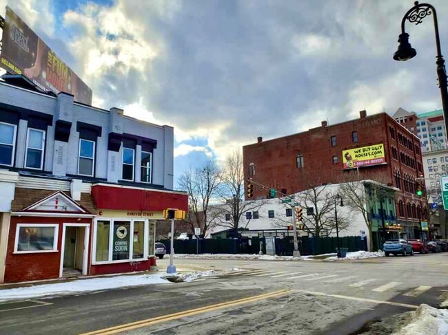 Building Photo - 119 Hanover St