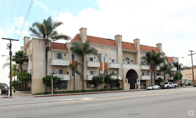 Building Photo - Gateway Court